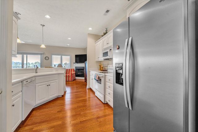 1090 La Casa CT, Moneta, VA 24121