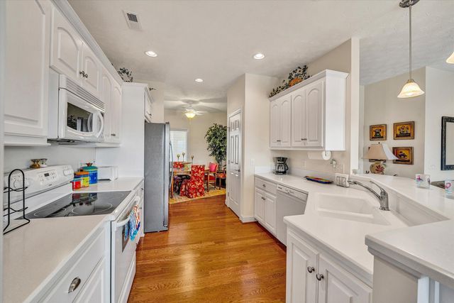 1090 La Casa CT, Moneta, VA 24121