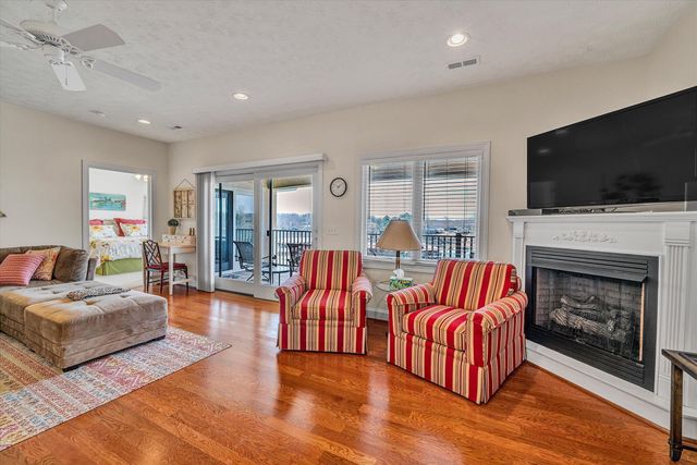 1090 La Casa CT, Moneta, VA 24121