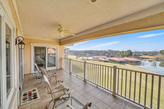 1090 La Casa CT, Moneta, VA 24121