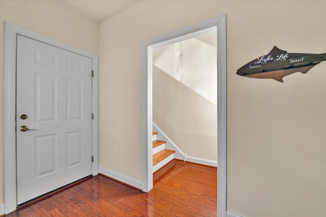 1090 La Casa CT, Moneta, VA 24121