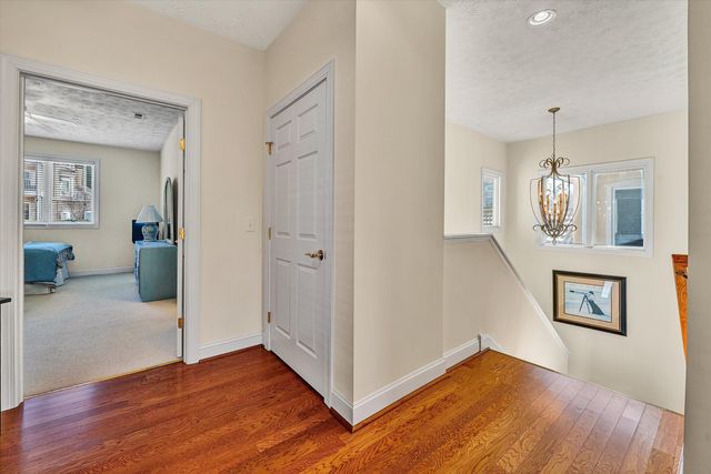 1090 La Casa CT, Moneta, VA 24121