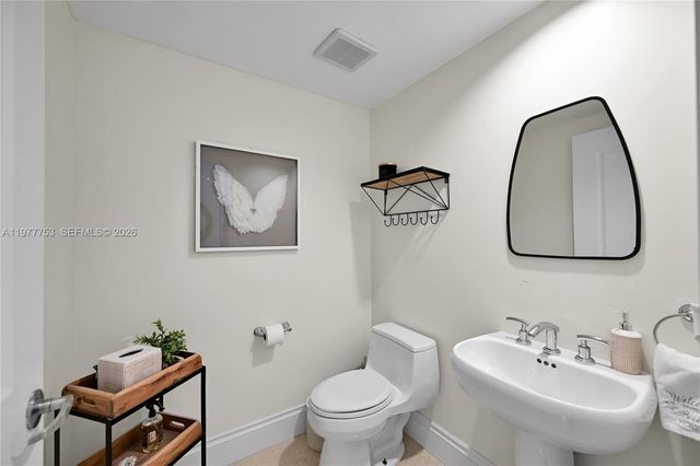 3101 S Ocean Dr 2807, Hollywood, FL 33019