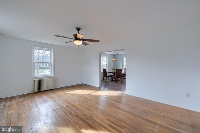 306 N 5TH ST, Denver, PA 17517