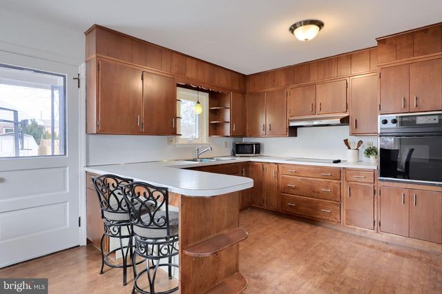 306 N 5TH ST, Denver, PA 17517