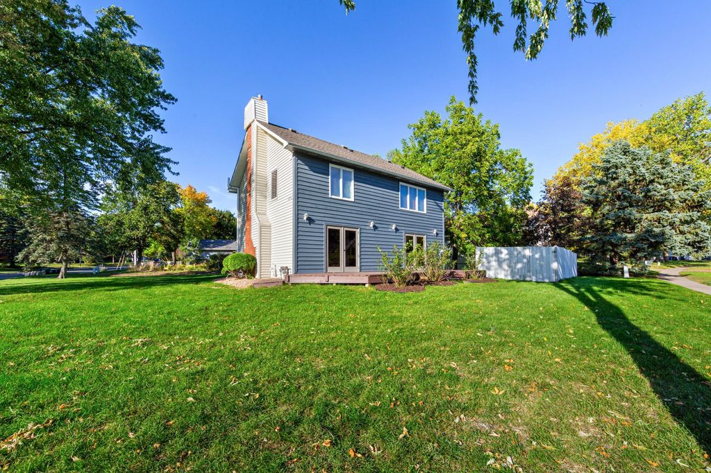 800 Crystal Lake Road E, Burnsville, MN 55306 — photo 2