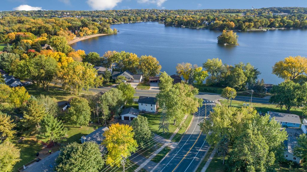 800 Crystal Lake Road E, Burnsville, MN 55306 — photo 3