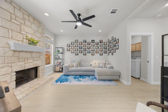 514 Oakwood BLVD, Round Rock, TX 78681