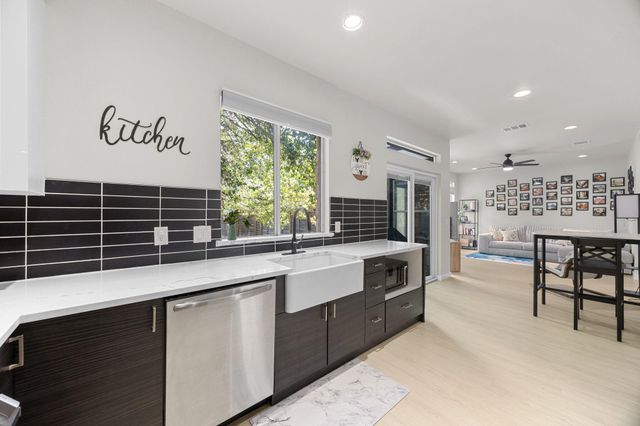 514 Oakwood BLVD, Round Rock, TX 78681