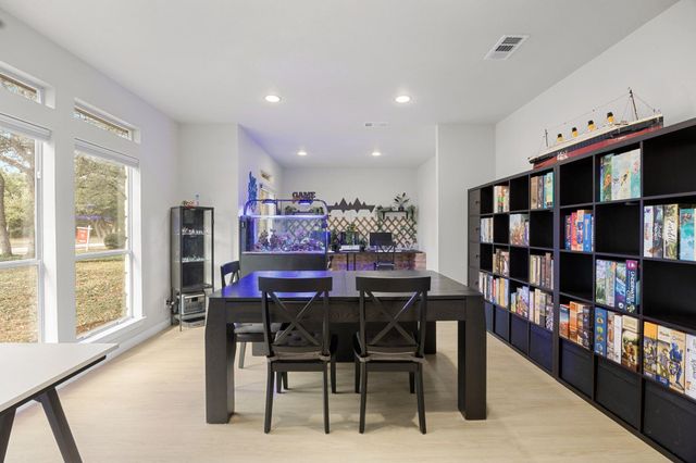 514 Oakwood BLVD, Round Rock, TX 78681