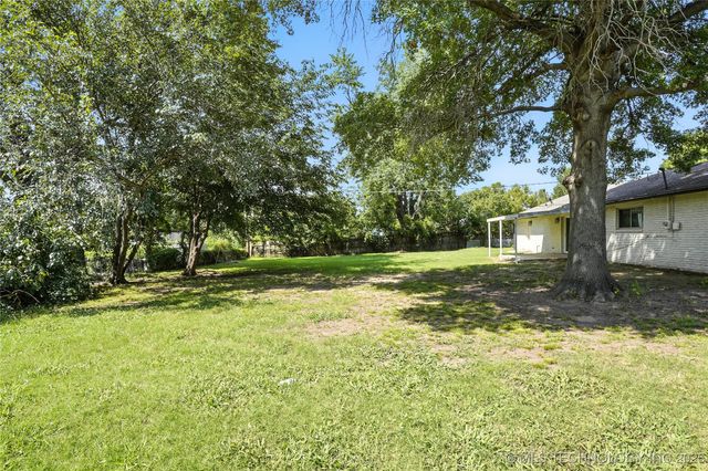 12944 S 124th East Avenue, Broken Arrow, OK 74011