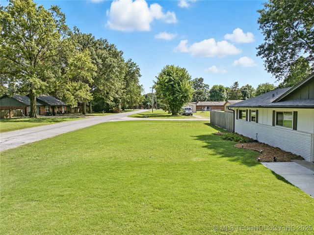 12944 S 124th East Avenue, Broken Arrow, OK 74011