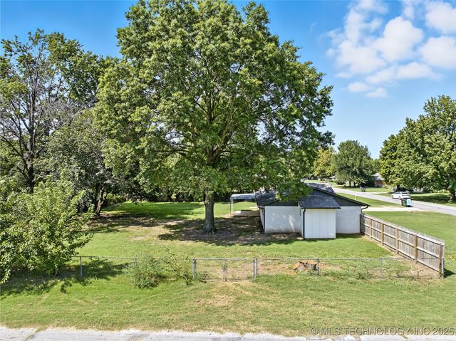 12944 S 124th East Avenue, Broken Arrow, OK 74011