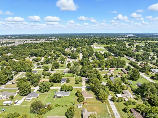 12944 S 124th East Avenue, Broken Arrow, OK 74011