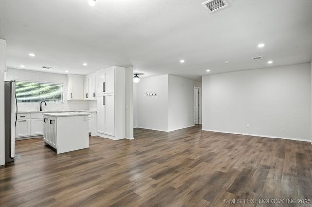 12944 S 124th East Avenue, Broken Arrow, OK 74011