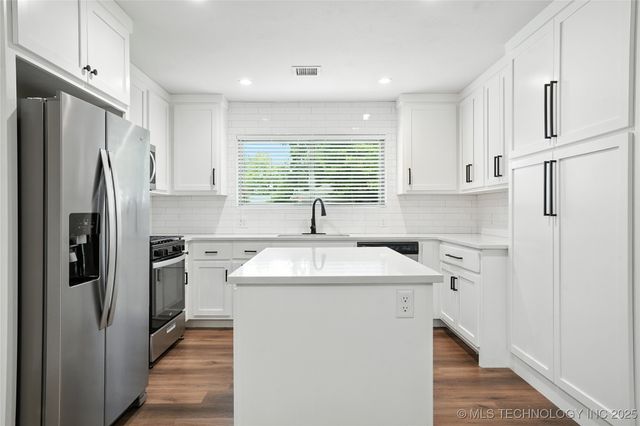 12944 S 124th East Avenue, Broken Arrow, OK 74011