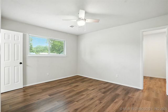 12944 S 124th East Avenue, Broken Arrow, OK 74011