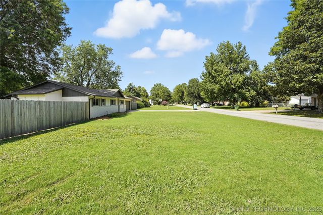 12944 S 124th East Avenue, Broken Arrow, OK 74011