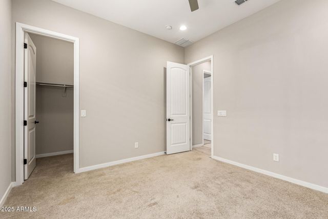 2831 E LOS GATOS Drive, Phoenix, AZ 85050