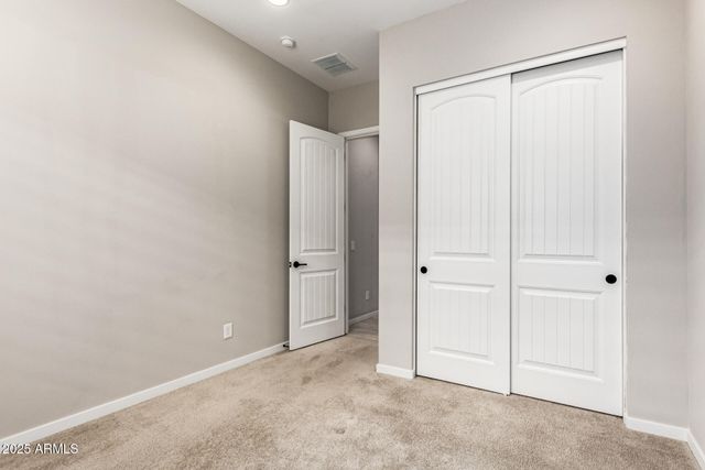 2831 E LOS GATOS Drive, Phoenix, AZ 85050