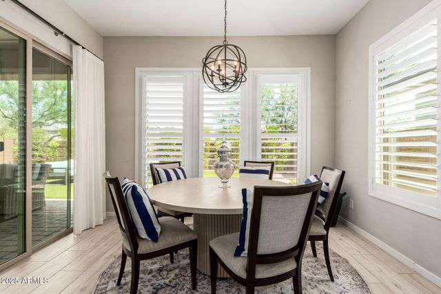 2831 E LOS GATOS Drive, Phoenix, AZ 85050