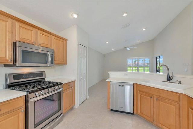 5133 FLAGSTONE DRIVE, Sarasota, FL 34238