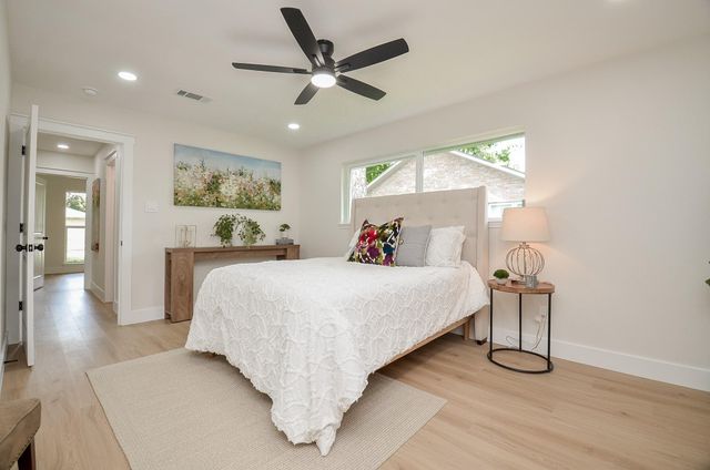 12511 Nova Drive, Houston, TX 77077