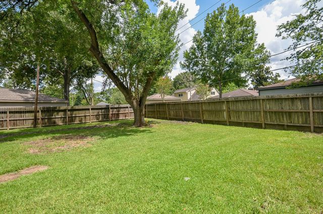 12511 Nova Drive, Houston, TX 77077