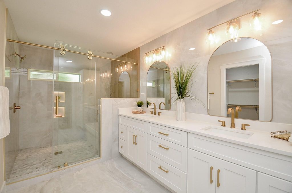 12511 Nova Drive, Houston, TX 77077