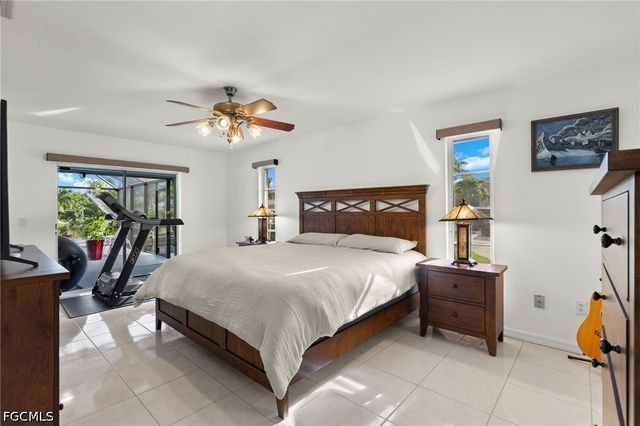 2223 SE 10th LN, Cape Coral, FL 33990
