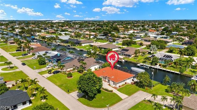 2223 SE 10th LN, Cape Coral, FL 33990