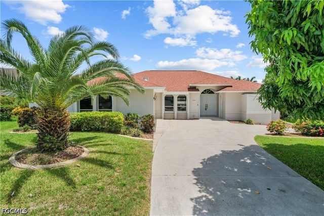 2223 SE 10th LN, Cape Coral, FL 33990
