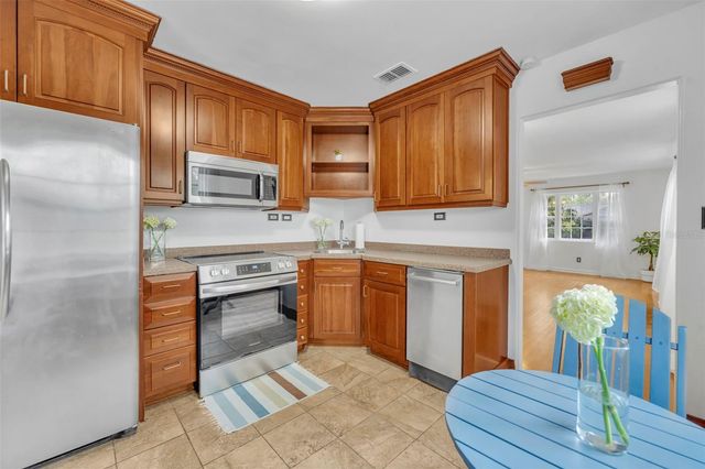 612 E KALEY STREET, Orlando, FL 32806