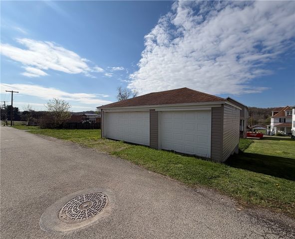 1028 Main St, Republic, PA 15475