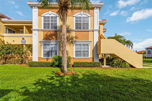 1025 VILLAGIO CIRCLE 204, Sarasota, FL 34237