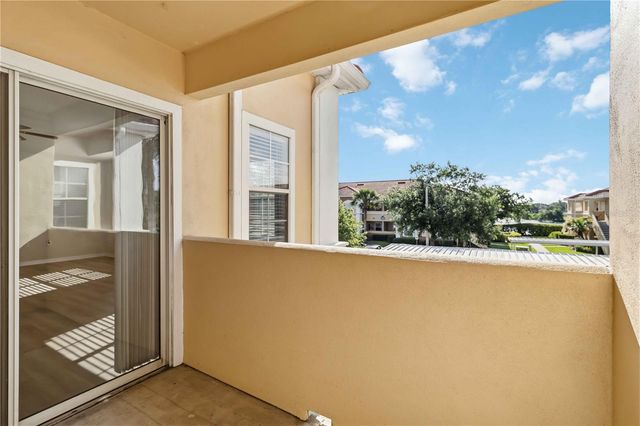 1025 VILLAGIO CIRCLE 204, Sarasota, FL 34237