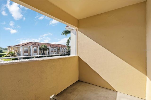 1025 VILLAGIO CIRCLE 204, Sarasota, FL 34237