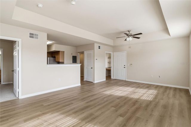 1025 VILLAGIO CIRCLE 204, Sarasota, FL 34237