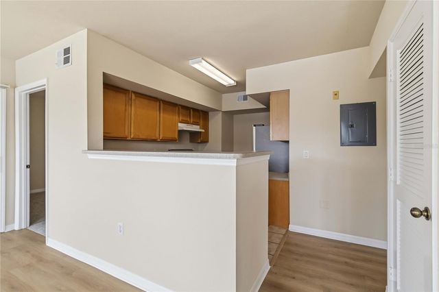 1025 VILLAGIO CIRCLE 204, Sarasota, FL 34237