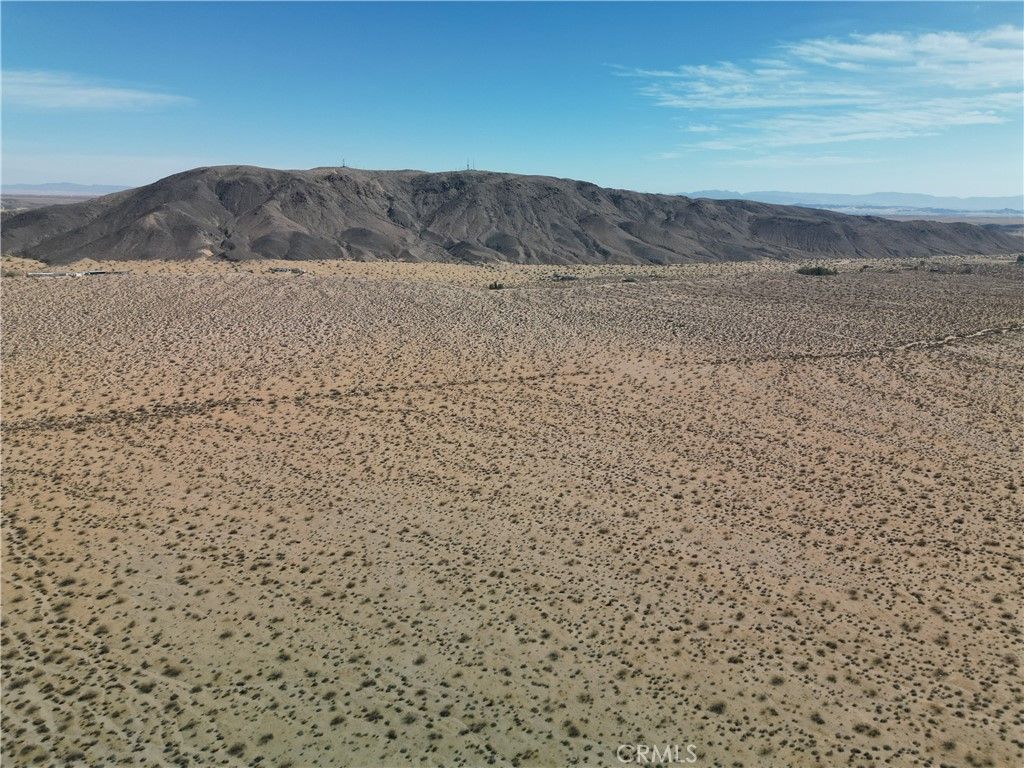 Image 10 of property listing at 0 Rotary, Joshua Tree, CA 92252