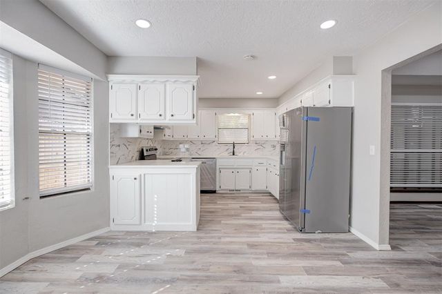 10109 Kay Ridge, Yukon, OK 73099