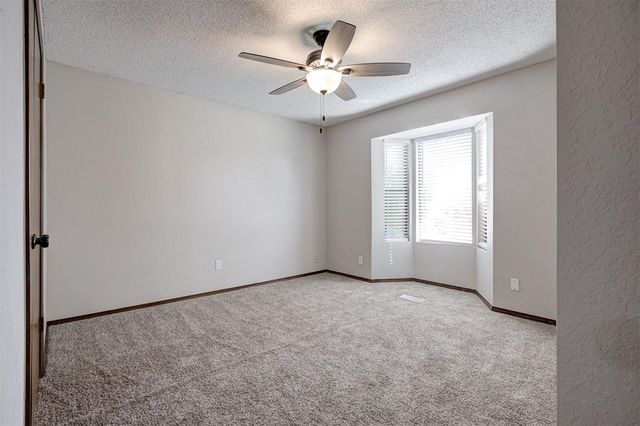 10109 Kay Ridge, Yukon, OK 73099