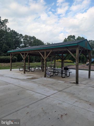 4203 MOUNT VERNON PL, Fredericksburg, VA 22408