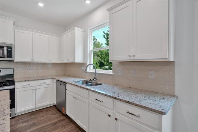 380 Waterbluff Drive, Mableton, GA 30126