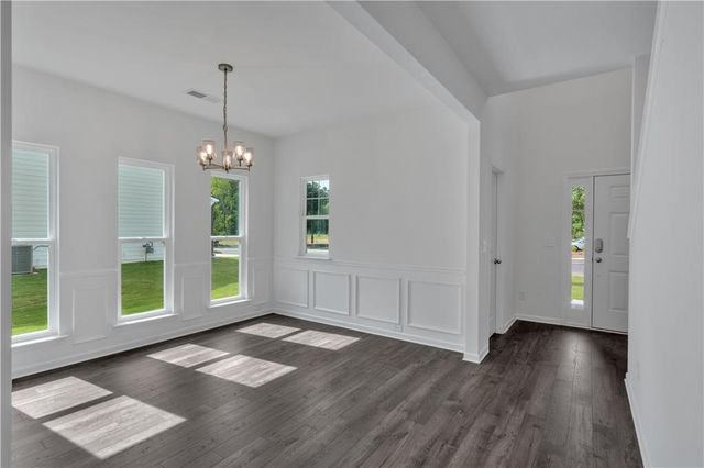 380 Waterbluff Drive, Mableton, GA 30126