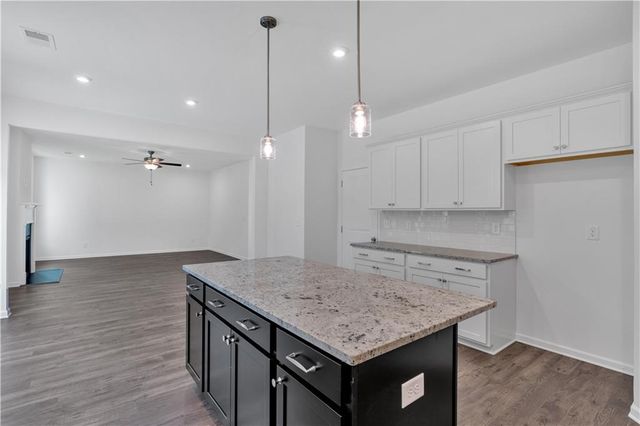 380 Waterbluff Drive, Mableton, GA 30126