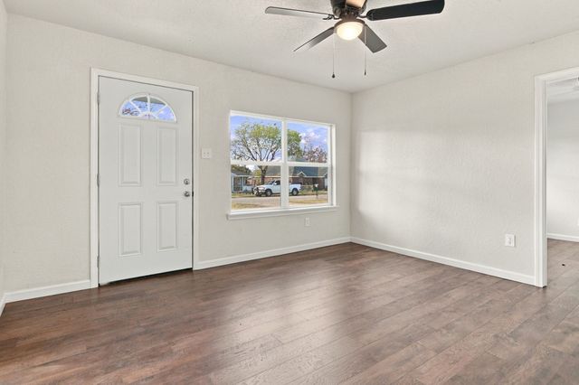 8814 Spaugh Court, White Settlement, TX 76108
