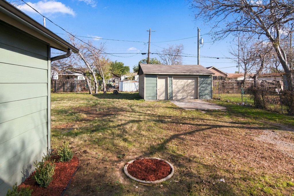 8814 Spaugh Court, White Settlement, TX 76108 — photo 3