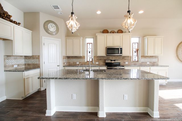 1024 Water Oak, Schertz, TX 78154