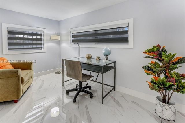 980 W 45th Pl 2, Hialeah, FL 33012